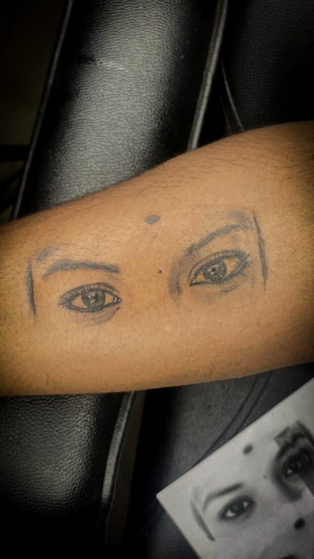 Ak Tattoos &amp; Piercing Thumb 8